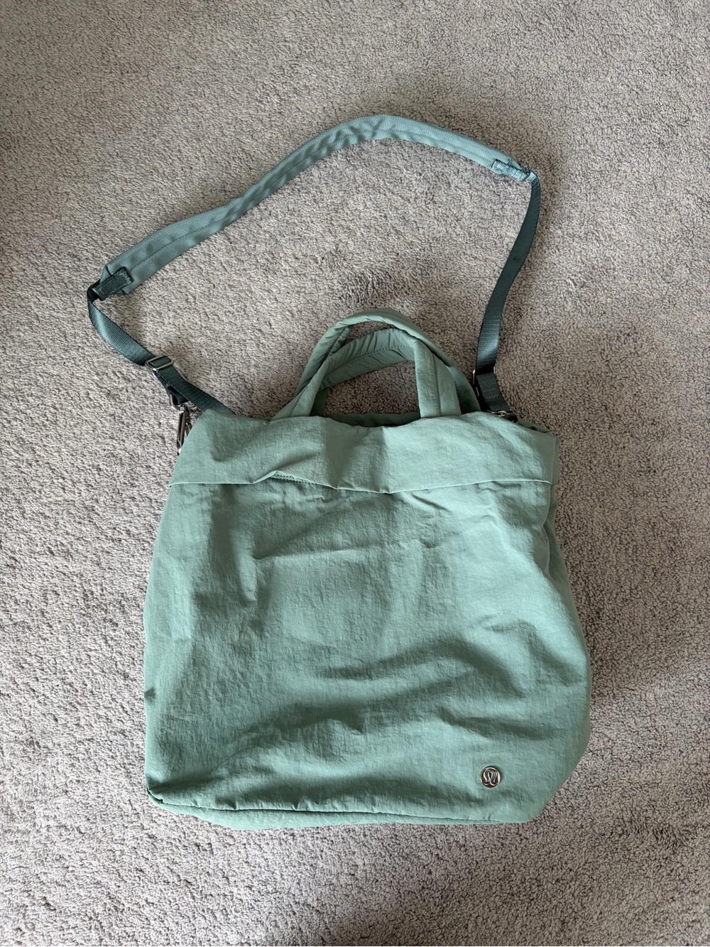 Lululemon On My Level Tote (20L)